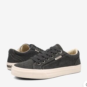 Taos Footwear Plim Soul Lace-Up Sneakers